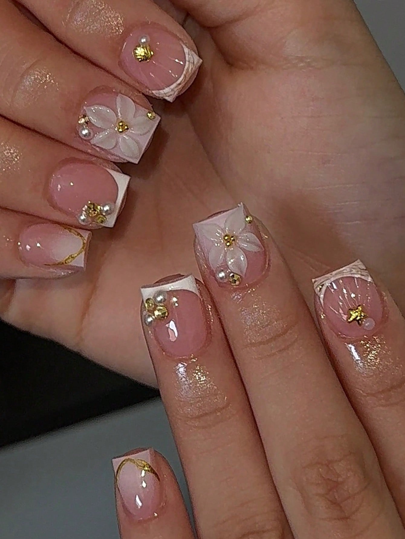 Nail Art Y2K - 24 szt. Krótkie Kwadratowe Białe Francuskie