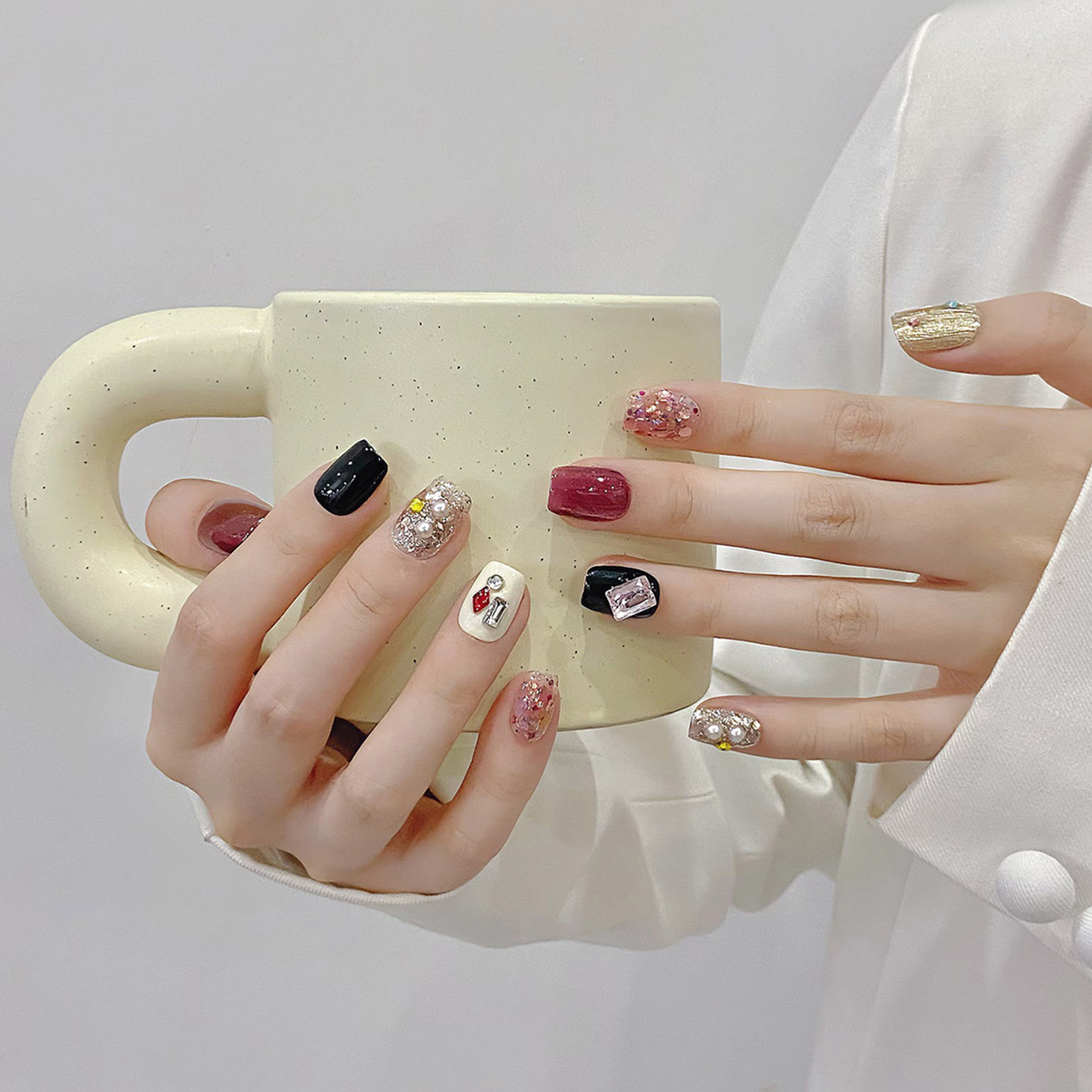Ręcznie robiona prasa na pazno – Nail Art Eye Cat recenzja i cena