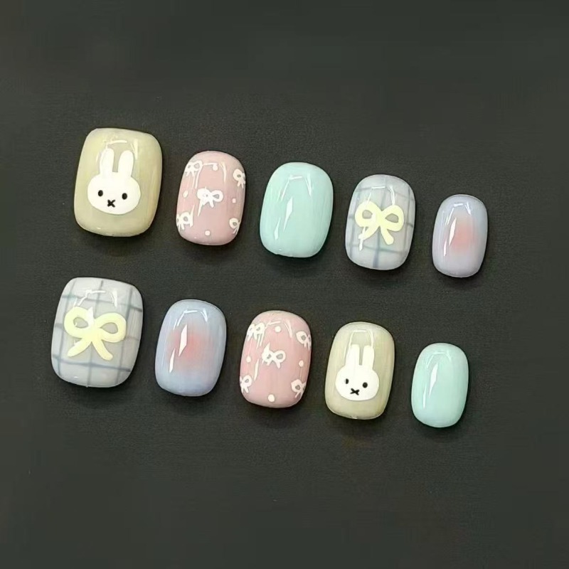 Króliczek Miffy |   Miękka i p – Nail Art Quirky recenzja i cena